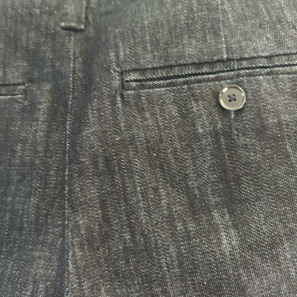 Old Navy Dark Denim Jean Shorts - Picture 6 of 8